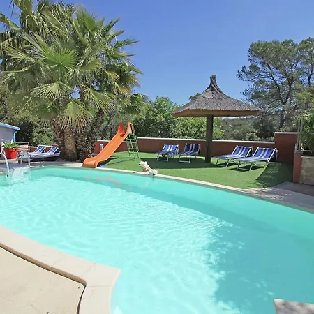 Luxurious Holiday In Roquebrune-sur-argens With Jacuzzi La Bouverie