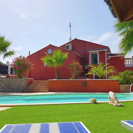 Luxurious Holiday In Roquebrune-sur-argens With Jacuzzi Holiday home La Bouverie